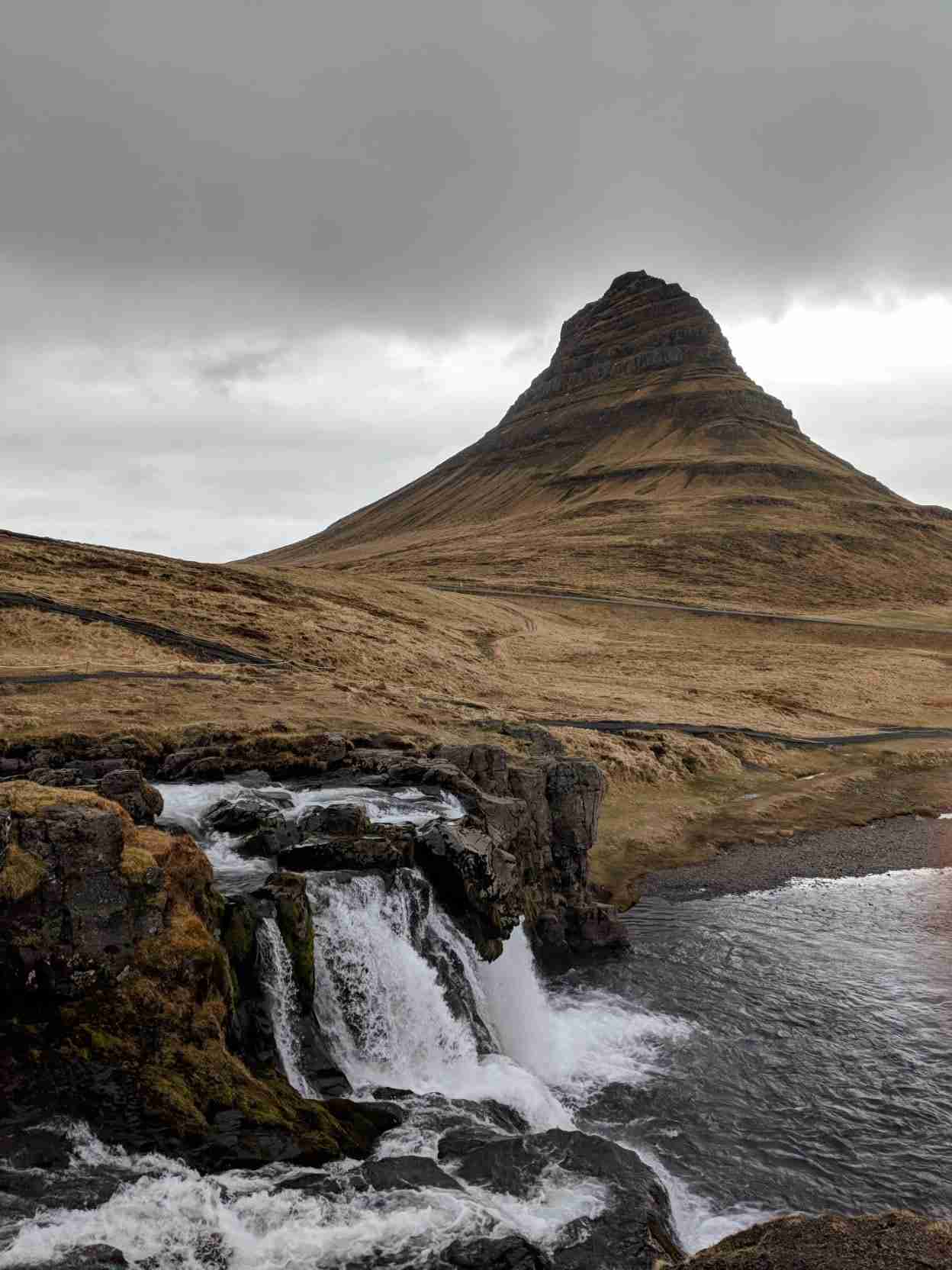 iceland waterfalls